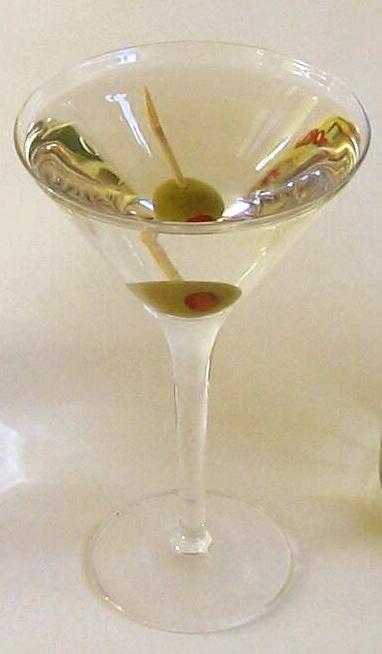 With what and how to drink Martini?