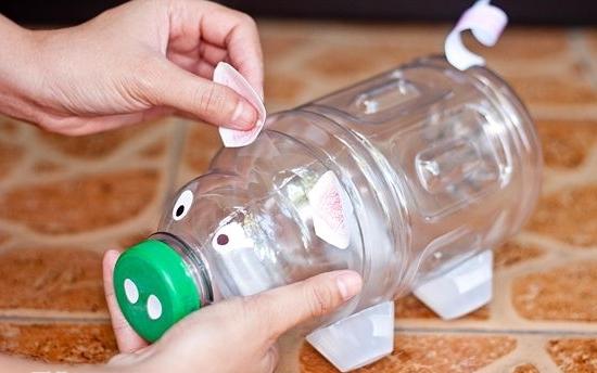 Piglet made of plastic bottles - it's easy to make it with your own hands!