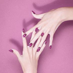 Modeling of nails with gel: advantages and technology