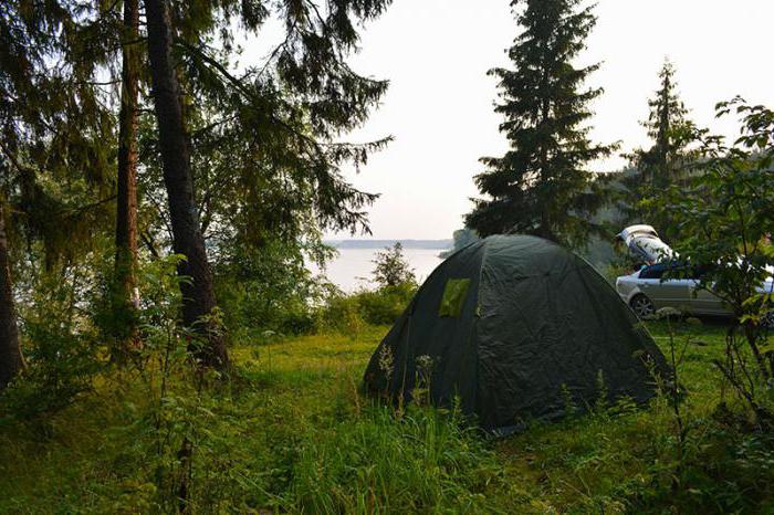 Rest in the suburbs with tents. The best places for rest and fishing